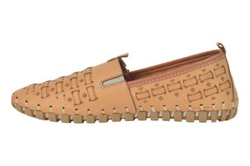 Thyme and Co Totem Tan Womens #color_brown-tan